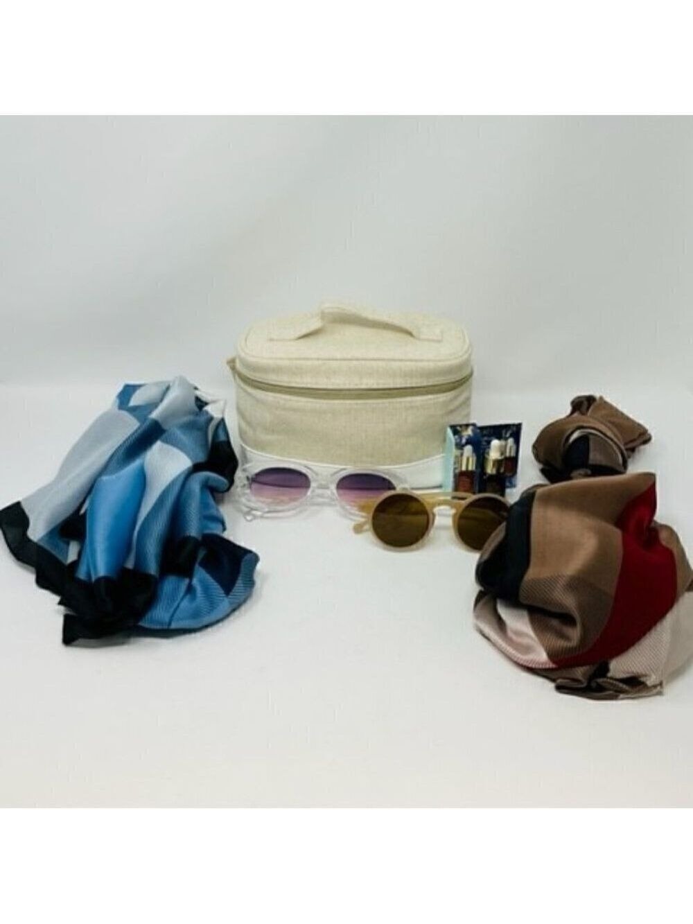 6 pc set-Includes scarves, sunglasses, cosm case & Estee Lauder Adv Night Repair